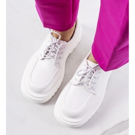 Pantofi oxford albi Nunes 1