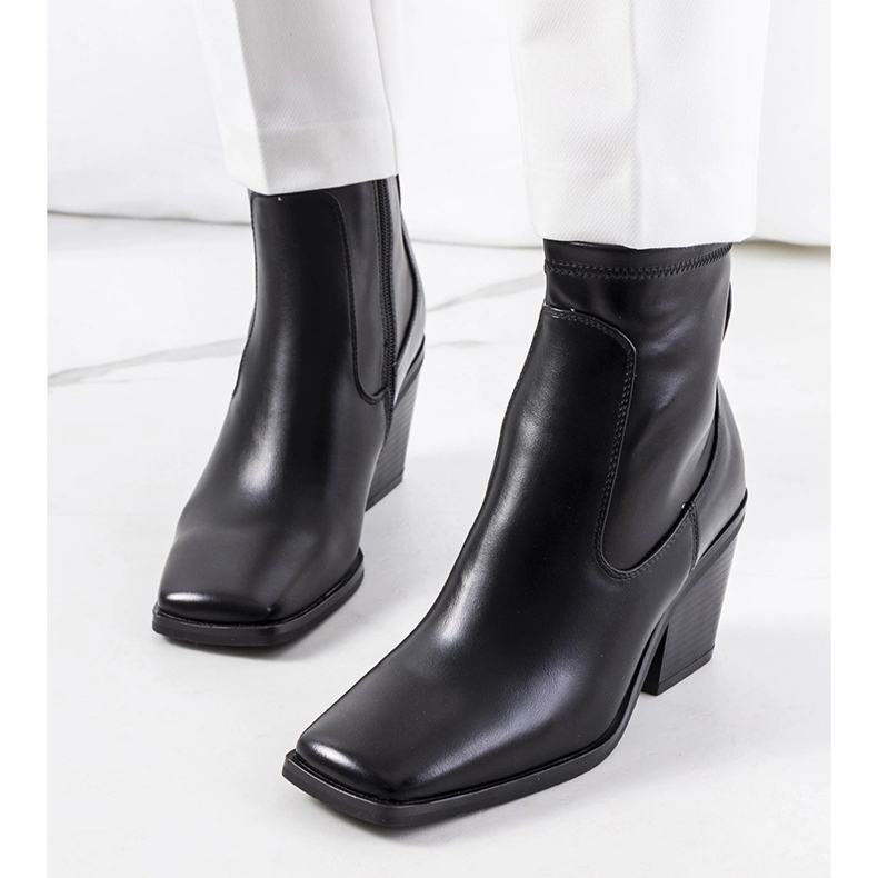 Tocuri înalte Panucci negre negru 1