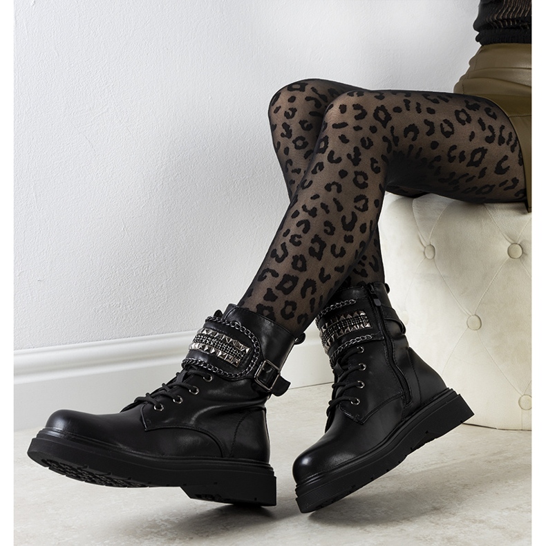 Avenida Black Trappers negru 1