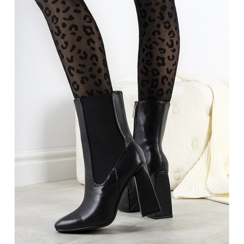 Cizme negre de la un post stabil de Viridia negru 1