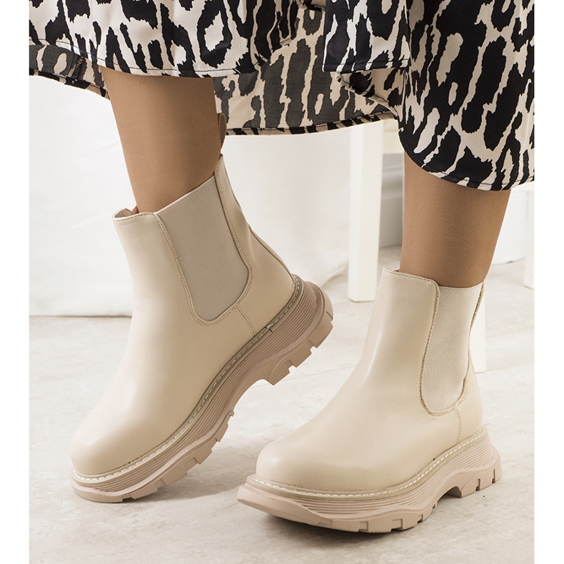 PA1 Cizme de dama Pilar bej 1