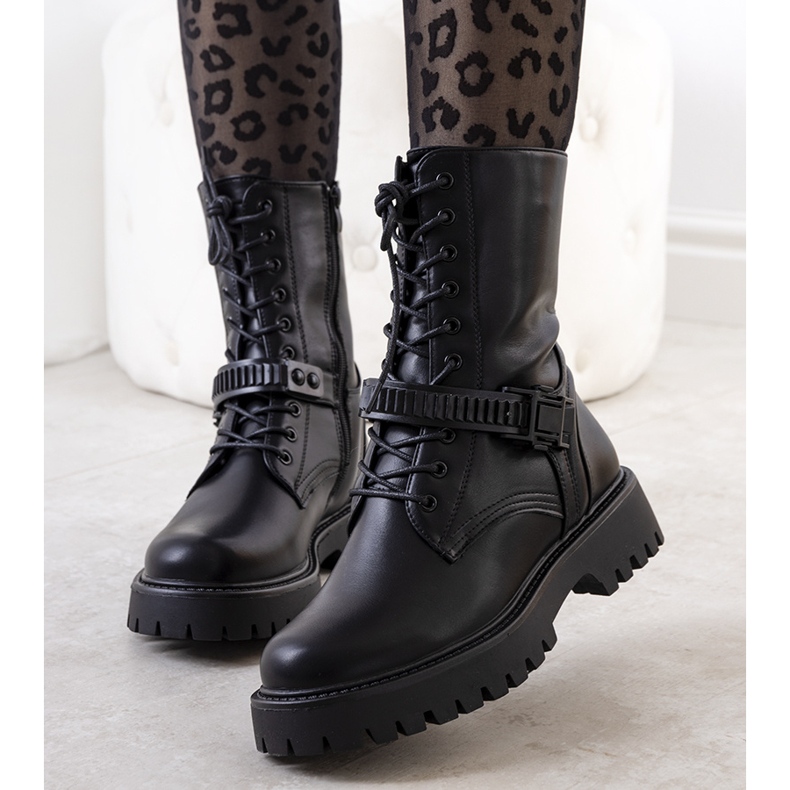 PA1 Muncitorii de culoare ai lui Livenza negru 1