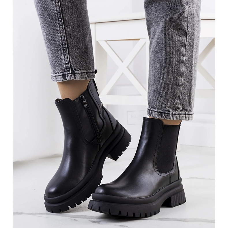 Botine negre pe platforma lui Alain negru 1