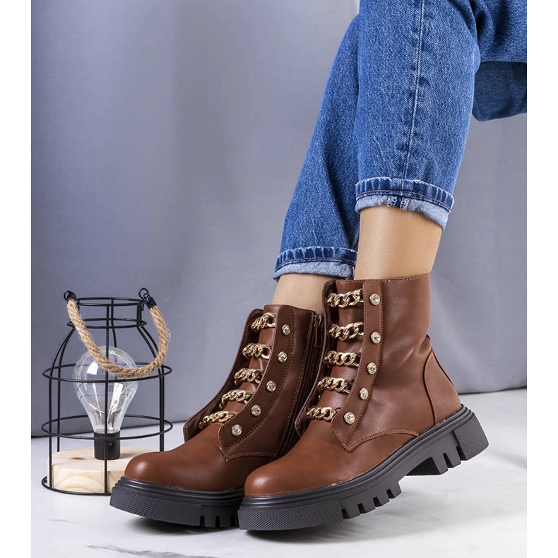 Cizme izolate camel de la Perno maro 1