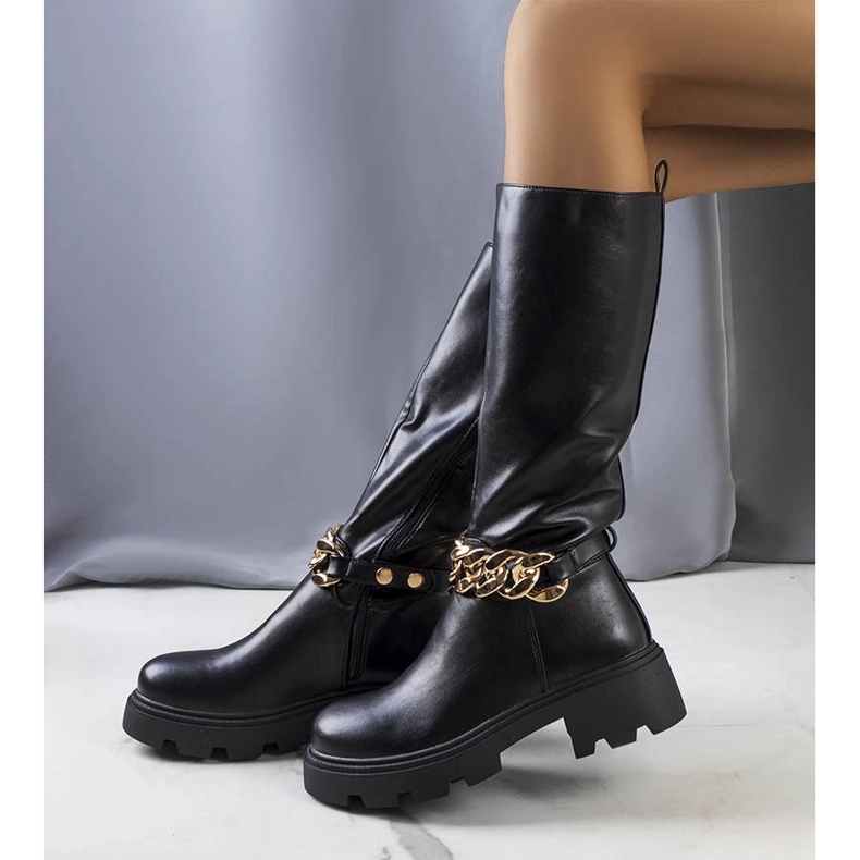 Cizme izolate negre de la Cortino negru 1