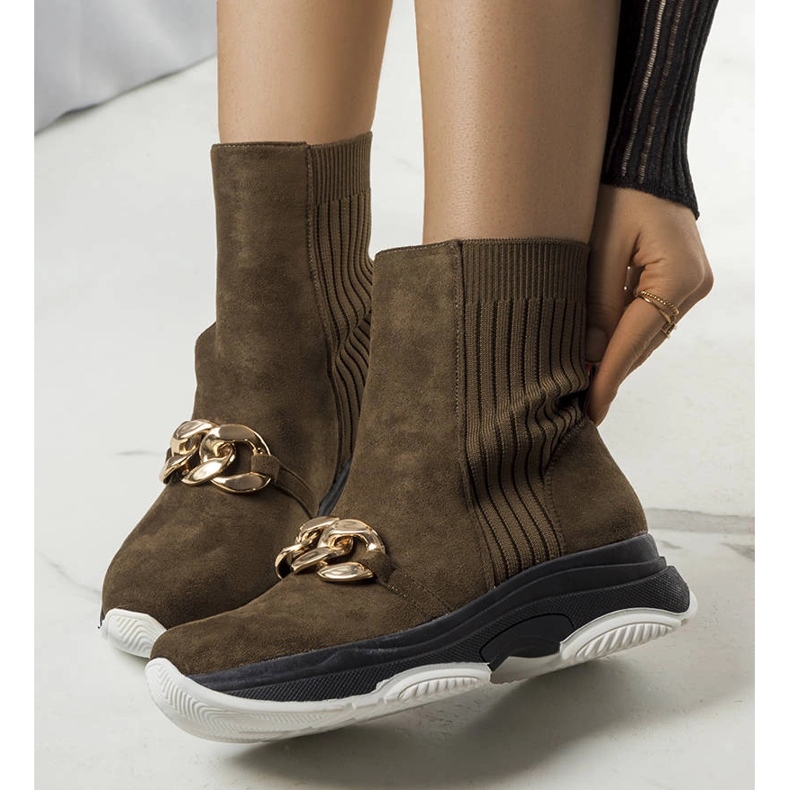 Botine verzi, izolate, cu lanț Ulster verde 1