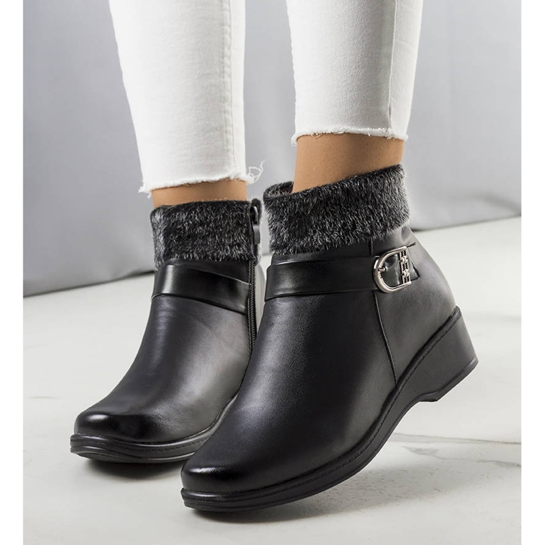 PA1 Cizme negre, izolate pe pană Bryson negru 1