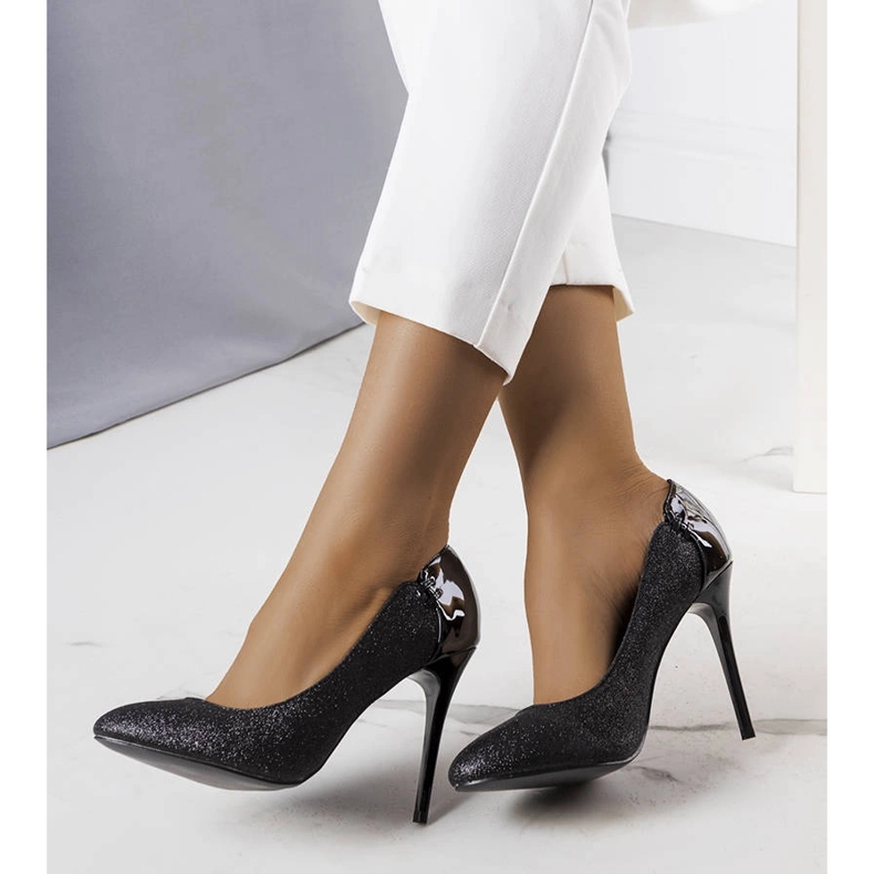 Pompe cu sclipici negre de la Naina negru 1