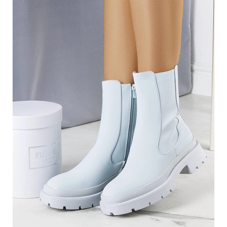 Cizme izolate albastre mate de la Coletta albastru 1