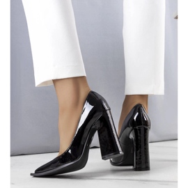 Pompi din piele lacuita neagra Patel negru 1