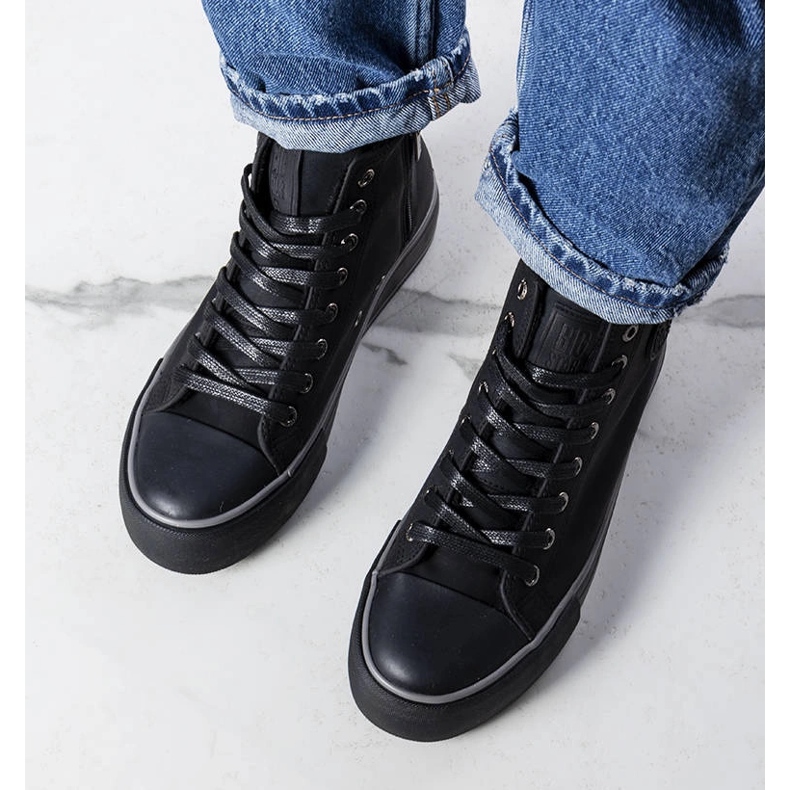 Tenisi izolați negri Big Star KK274173 negru 1