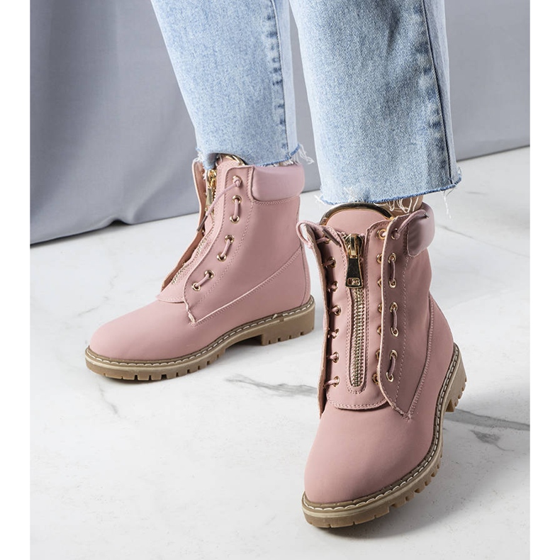 BM Cizmele roz ale lui Stephanie 1 BM Cizmele roz ale lui Stephanie 1