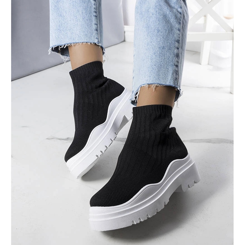 Cizme cali negre cu talpa alba negru 1