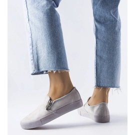 Adidași gri de la Gary 1