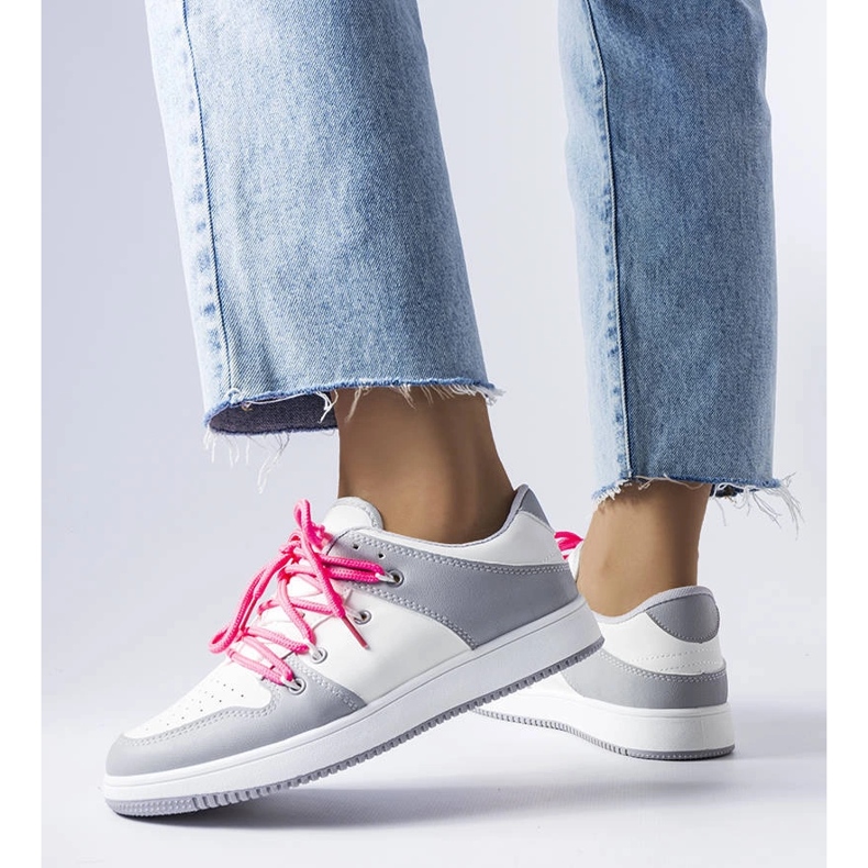 Tenisi retro albi Shari 1