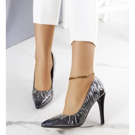 Tocuri negre acoperite cu folie Erika negru 1 Tocuri negre acoperite cu folie Erika negru 1