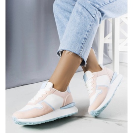 Adidași cu platformă roz de la Blanche 1