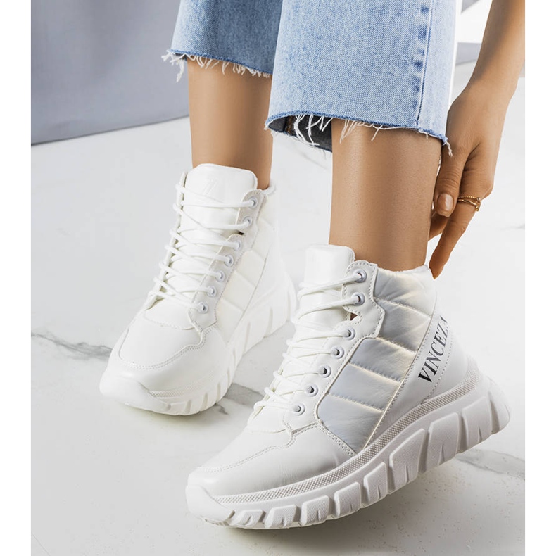 PA1 Cizme de zăpadă izolate albe Luz 1