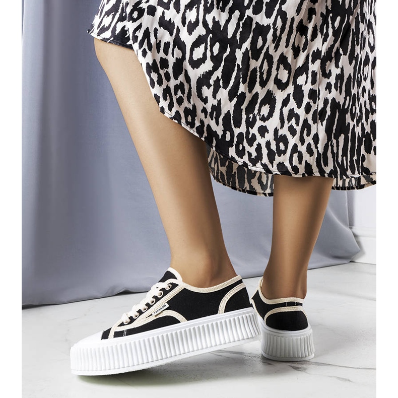 PA1 Tenisi negri cu platformă de la Connie negru 1