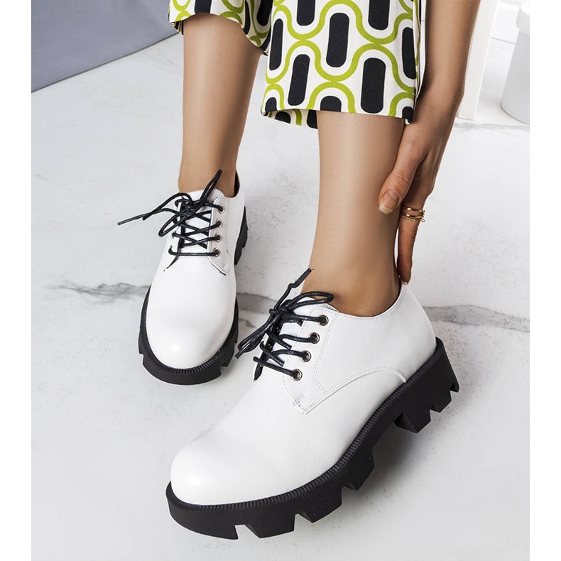 Josephine pantofi albi cu talpă masivă 1