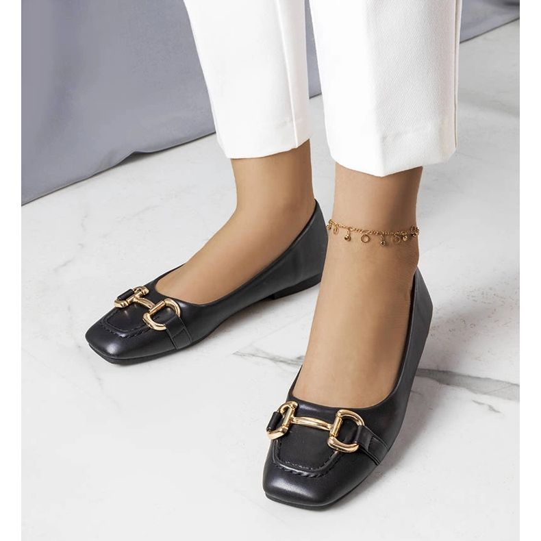 Balerini negri cu decor auriu de la Iris negru 1