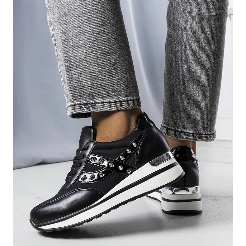 Adidasi negri cu talpa groasa de la Mely negru 1 Adidasi negri cu talpa groasa de la Mely negru 1