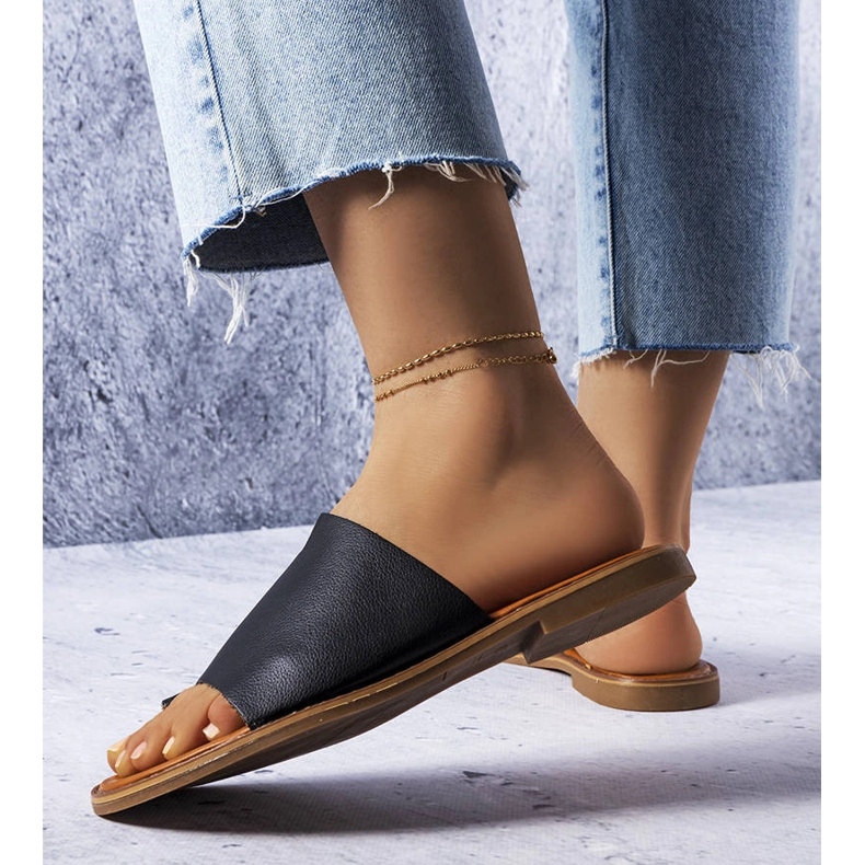 Papuci negri cu căptușeală neregulată de la Latourelle negru 1