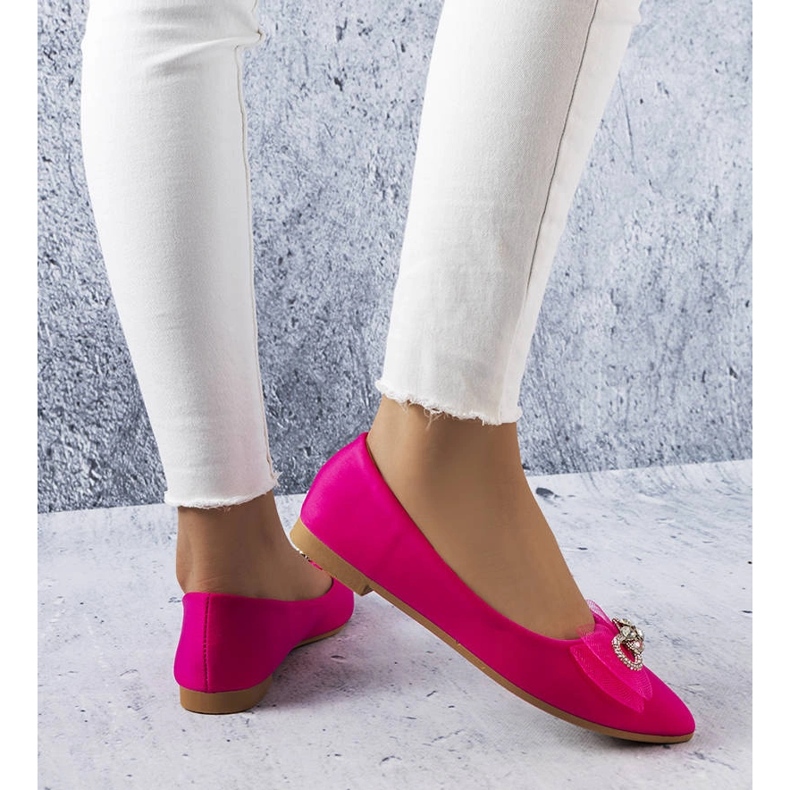 Balerini roz cu fundita si strasuri de la LaGarde 1