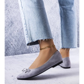 Balerini gri cu vârf ascuțit de la Latour 1