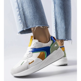 Tenisi albi din materiale mixte de la Riel 1