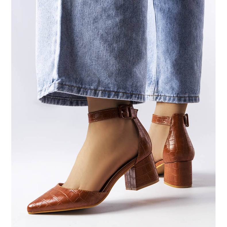 Pompe maro cu toc bloc de la Laliberté 2