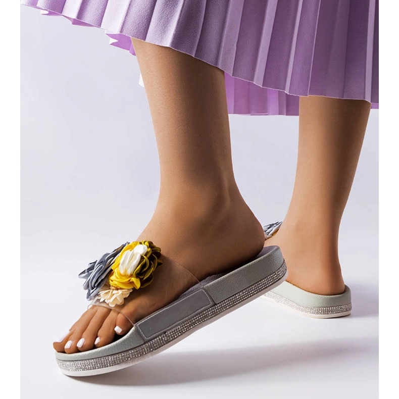 Flip-flops gri cu partea superioară transparentă de la Hétu 1