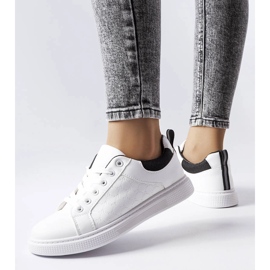 Adidasi alb-negru cu relief de la Dreux 1