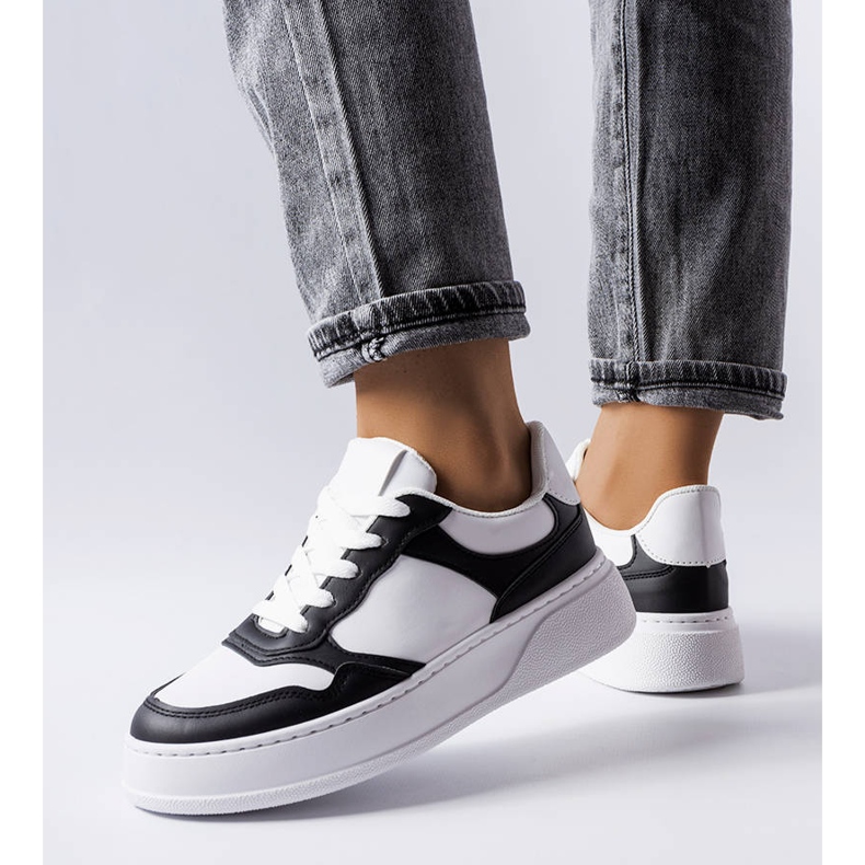 Cizme alb-negru cu talpa mai groasa de la Baron 1