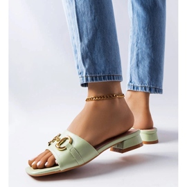 Sandale cu toc înalt cu lanț verde de la Chabot 1 Sandale cu toc înalt cu lanț verde de la Chabot 1