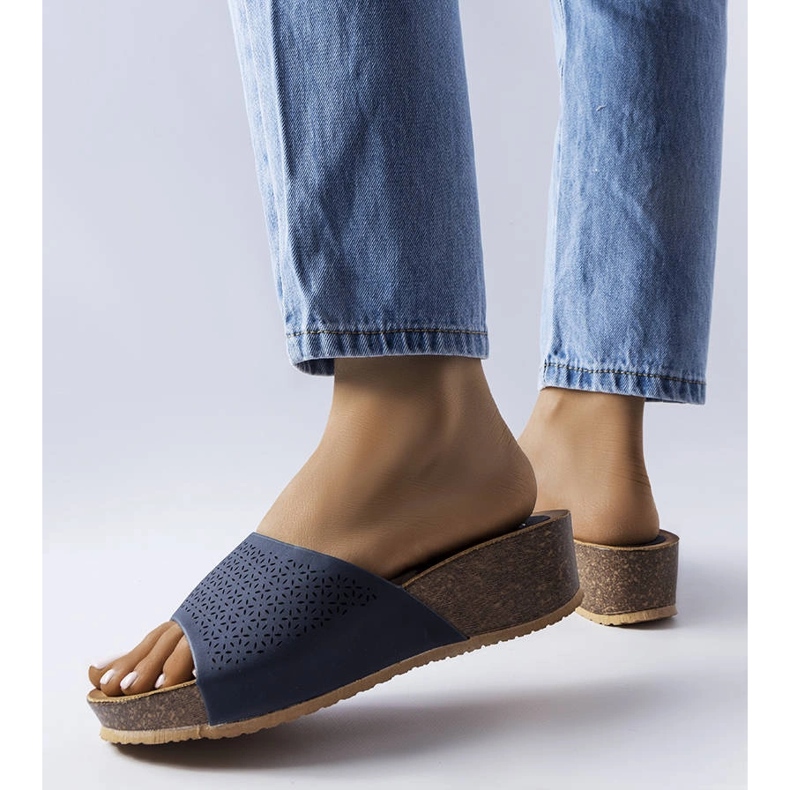 Clase cu pană ajurate bleumarin de la Bourque albastru 1