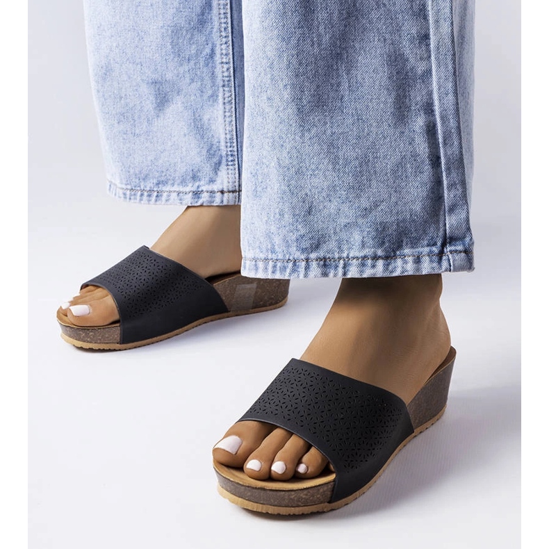 Glisoare cu pană ajurate negre de la Bourque negru 1