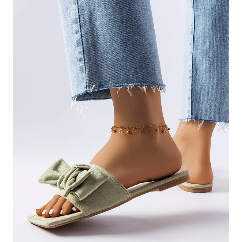 Glisori verzi eleganti cu o fundita de la Thériault verde 2