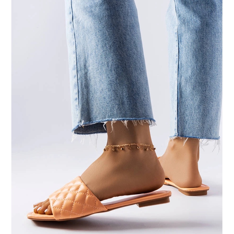 Papuci matlasați portocalii de la Labrie portocale 2