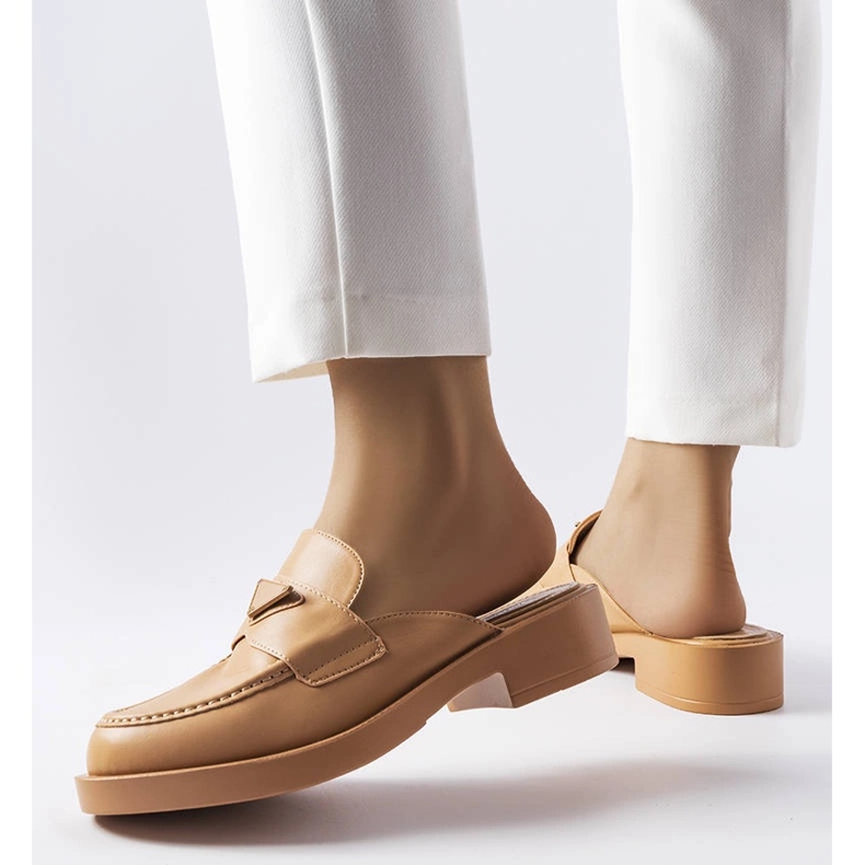 Sandale maro cu vârf încorporat din Berkshire 1