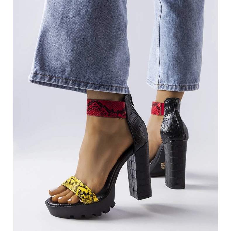 Sandale galbene cu imprimeu șarpe de la Knoxville 1