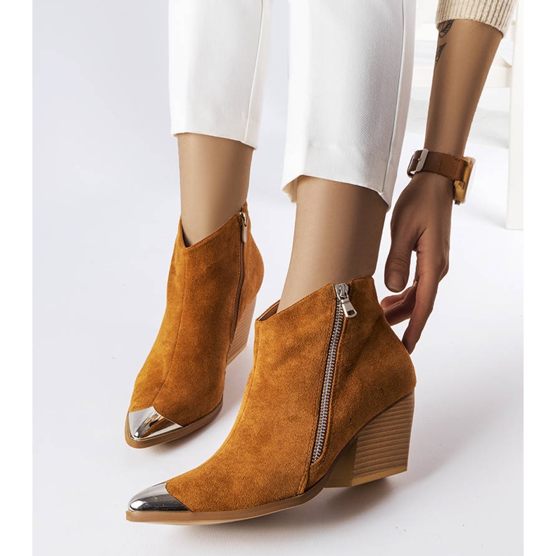 Cizme de cowboy maro cu vârf metalic de la Vergne 1