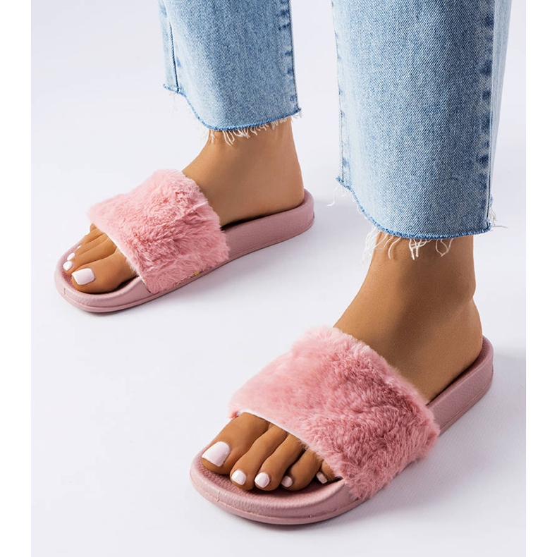 Tobogane roz cu blana de la Raffaele 1