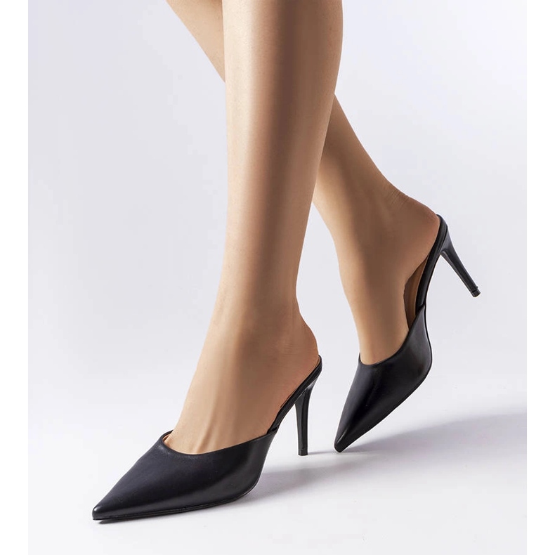 Scurgător tobogane negre cu toc negru 1