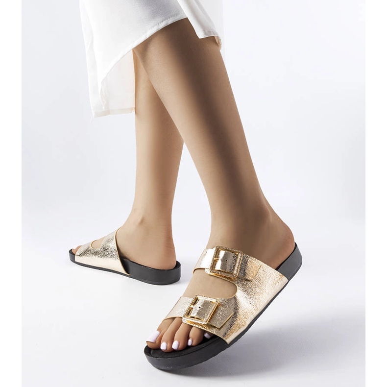 Tobogane Norcross auriu lacuit cu catarame de aur 1