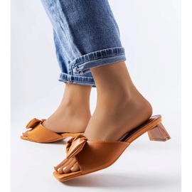 Sandale maro cu toc cu fundita Oak 2 Sandale maro cu toc cu fundita Oak 2