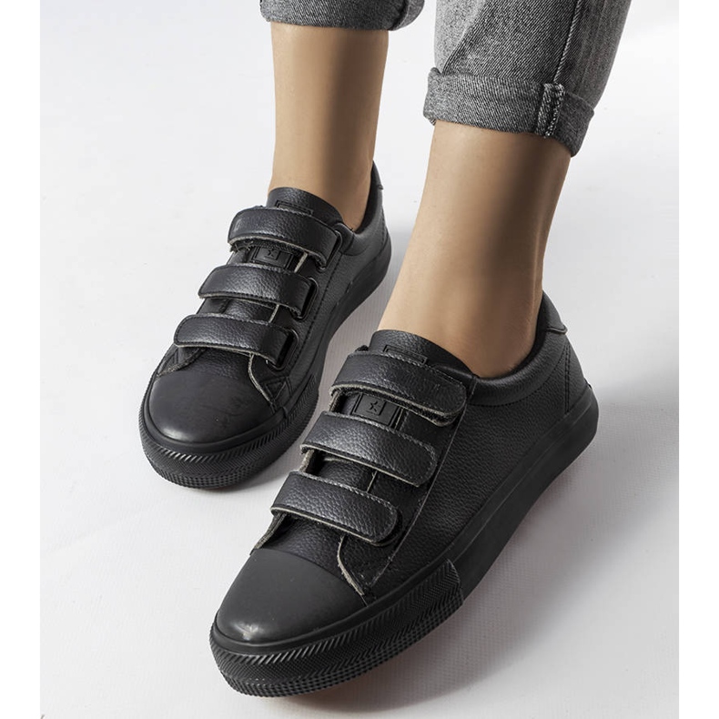 Tenisi negri cu velcro Big Star LL274A206 negru 1 Tenisi negri cu velcro Big Star LL274A206 negru 1