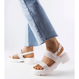 Sandale albe decorate cu jeturi Biloxi 1 Sandale albe decorate cu jeturi Biloxi 1