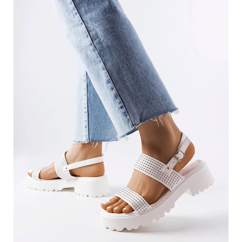 Sandale albe decorate cu jeturi Biloxi 1 Sandale albe decorate cu jeturi Biloxi 1