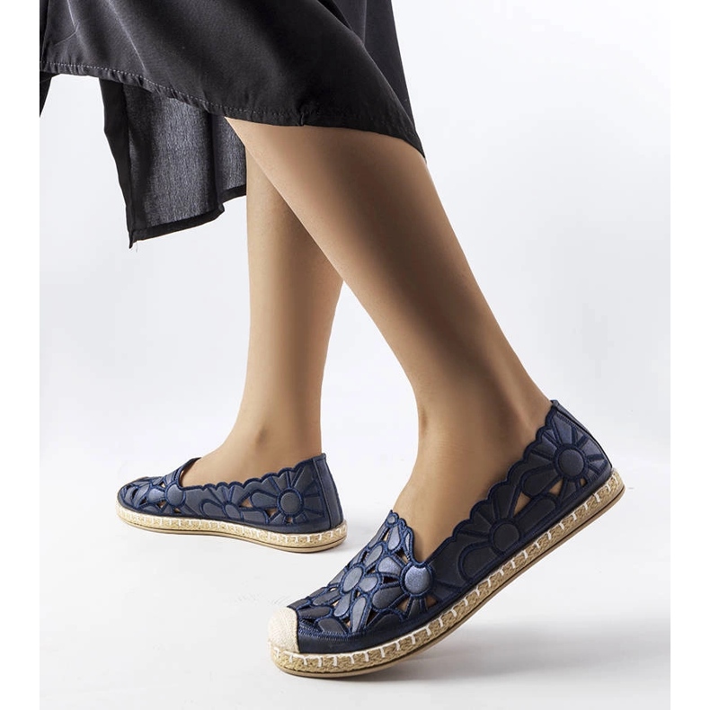 Espadrile ajurate bleumarin de la Lamarre albastru 1